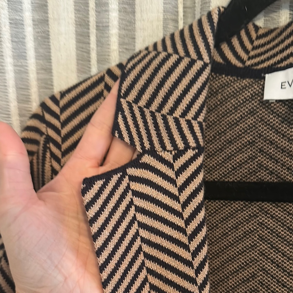 Herringbone Patterned Women's Blazer - image 7